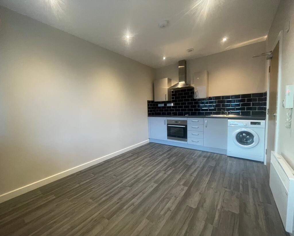 89390_000801241_IMG_01_0000